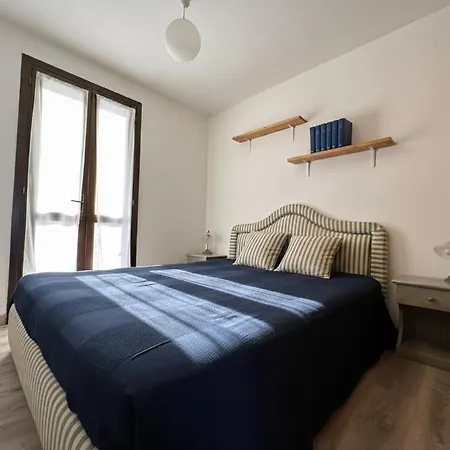 8 Arbousiers 17 Bonifacio (Corsica)